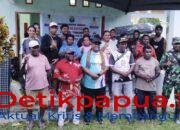 Didampingi Kadis Sosial, Bupati Tambrauw Serahkan Bantuan Bagi Warga Terdampak Banjir di Kampung Klasey dan Malayaow
