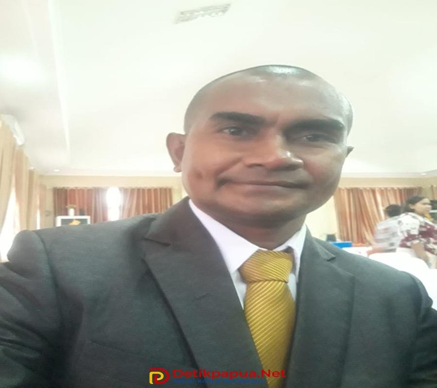 Ket: Kepala UPTD Pengelolaan Lingkungan, Dinas Lingkungan Hidup Raja Ampat, Yohanis Patris Umalan, S.Psi, M.Si/dok. RajaAmpatNews.com