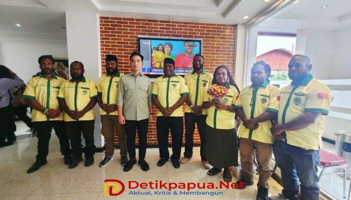 Pemuda Katolik Komda Papua Pegunungan Bertemu Wakil Presiden RI Gibran Rakabuming Raka Saat Kunjungan Kerja