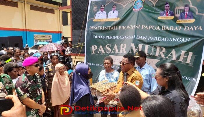 Pemprov PBD Gelar Pasar Murah, Ratusan Paket Sembako Ludes Diserbu Warga