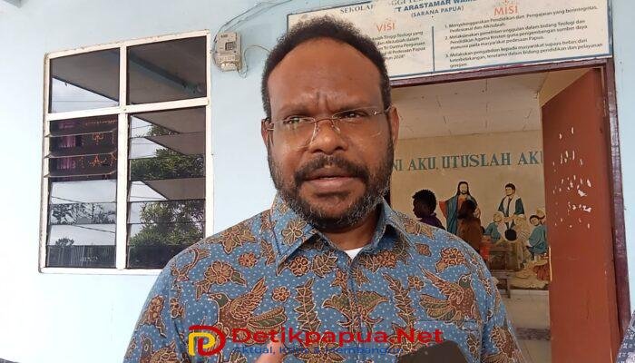 Kunjungi STT Arastamar Wamena, Senator Arianto Kogoya Soroti Pentingnya Kampus Berkualitas di Papua Pegunungan
