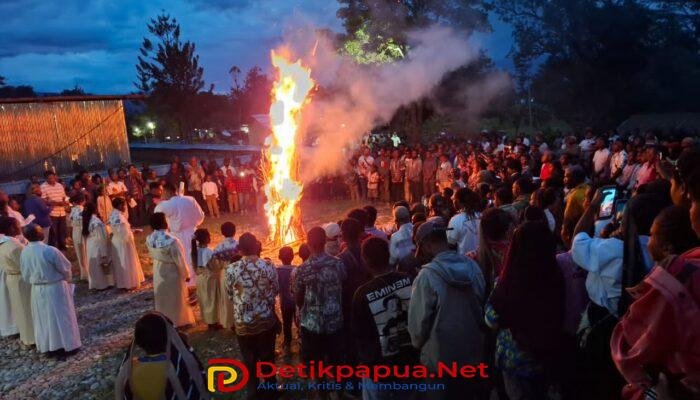 Jangan Jual Tanahmu! Pesan Kuat Pastor Gregorius pada Malam Paskah di Paroki Pikhe