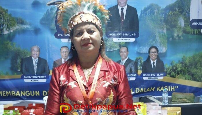 Tokoh Perempuan Saireri Ajak Masyarakat Jaga Kedamaian