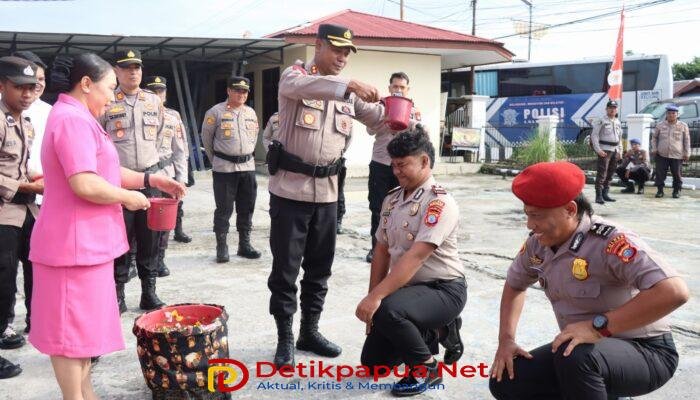 Kapolres Sorong Selatan Pimpin Upacara Kenaikan Pangkat 56 Personel Periode 1 Juli 2026