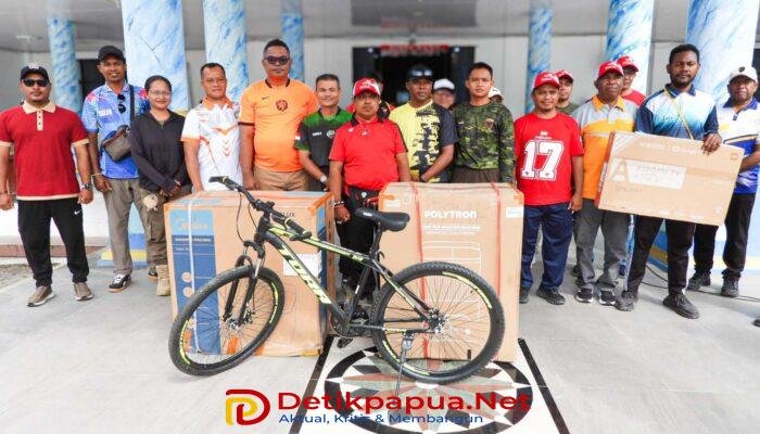 Raja Ampat Resmi Kick Off Semarak HUT Ke-81 RI, Jalan Santai Kobarkan Semangat Persatuan dan Nasionalisme